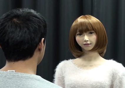 روبوت لتقديم الأخبار في اليابان