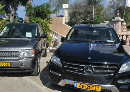 قرار جديد بشأن قيادة مركبات تحمل لوحات تسجيل إسرائيلية