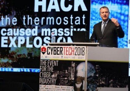 عضو كنيست يكشف عن سرقة معلومات سرية حول الغواصات الإسرائيلية