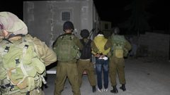 الاحتلال يعتقل مواطنين بعد تفتيش خيامهم بالحديدية (محدث)