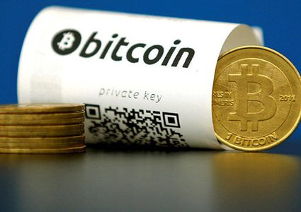 البيتكوين تهبط إلى ما دون 9 آلاف دولار