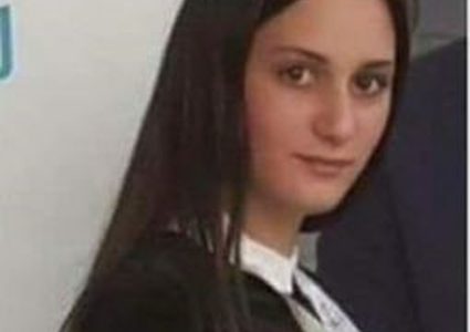 الاحتلال يفرج عن الأسيرة داليا حمايل بعد احتجازها ليومين