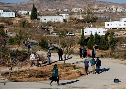 الاحتلال يمنع سكان بلدة سلواد من استعمال أراضيهم رغم إخلاء "عمونا"