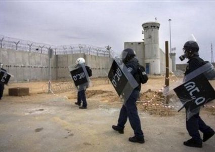 وحدات "الدرور" تقتحم قسم 14 في سجن نفحة