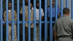 هيئة الأسرى توثق شهادات أسرى تعرضوا لاعتداءات أثناء اعتقالهم