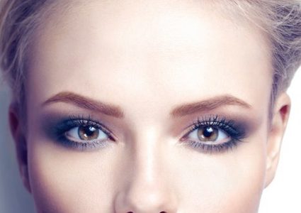 أفكار مذهلة لمكياج العيون السموكي