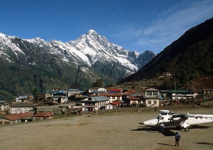 لقطات مرعبة من أحد أخطر مطارات العالم