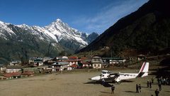 لقطات مرعبة من أحد أخطر مطارات العالم