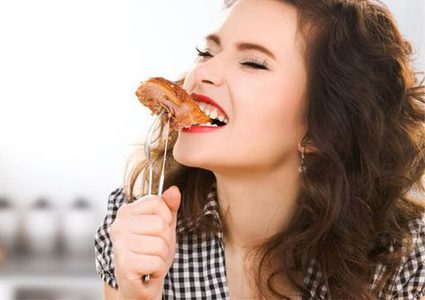 الجزء المفضل لديكِ عند تناول الدجاج يكشف شخصيتكِ!