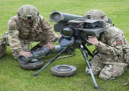 واشنطن وكييف تبحثان صفقة صواريخ مضادة للدبابات