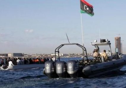 90 مهاجرا في عداد المفقودين إثر غرق مركبهم قرب السواحل الليبية