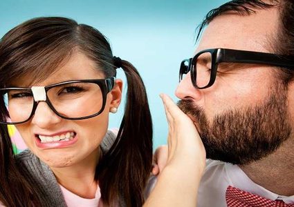 الأسباب الحقيقية لرائحة الفم الكريهة صباحا وطرق محاربتها