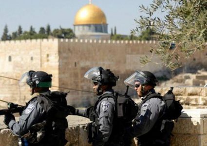 حزب الشعب يدين قرار الاحتلال إغلاق مؤسسات فلسطينية في القدس المحتلة ويدعو لمقاومتها