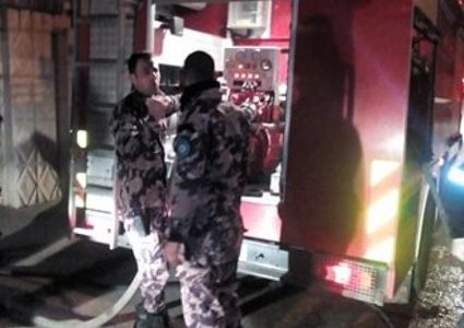 إصابة ثلاثة مواطنين بالاختناق جراء اندلاع حريق في رام الله