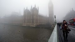 علماء يجب الحذر من مدينة لندن