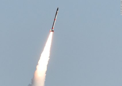 إطلاق أصغر صاروخ ياباني في مهمة لوضع قمر صناعي في مداره