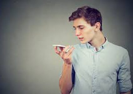 لماذا يزعجك سماع صوتك في التسجيلات؟