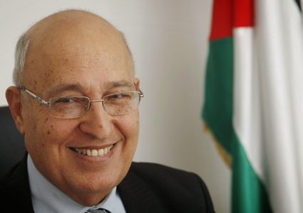 شعث مهنئًا: النجاح الإخباري الفضاء الأوسع