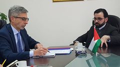 بسيسو وكوشار يبحثان تعزيز العلاقات الثقافية الفلسطينية الفرنسية