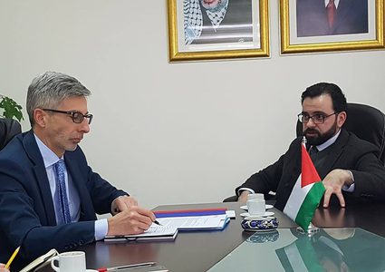 بسيسو وكوشار يبحثان تعزيز العلاقات الثقافية الفلسطينية الفرنسية