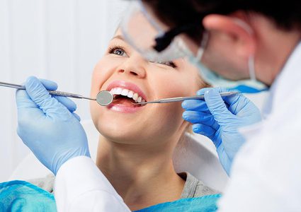 تسوس الأسنان: الأسباب وأحدث طرق العلاج