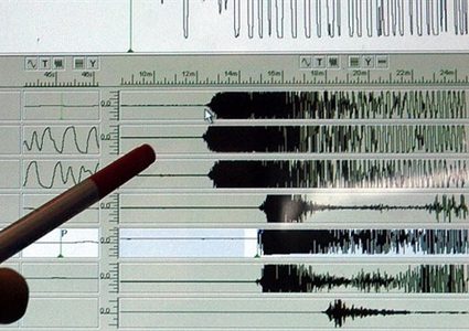 زلزال بقوة 6,4 درجات في تايوان يتسبب بانهيار فندق