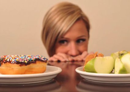 هل تأكل في ساعة متأخرة من الليل؟!