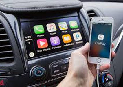 واتس اب يدعم نظام "آبل" للسيارات