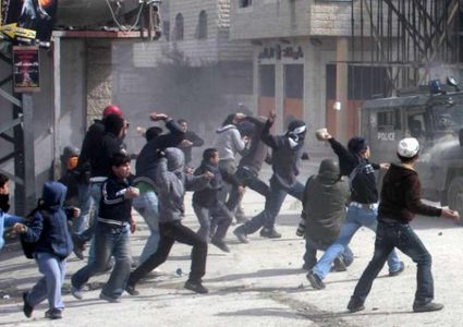 اصابات برصاص الاحتلال والاختناق خلال مواجهات في اليامون