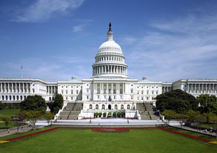 سكرتير موظفي البيت الأبيض يستقيل من منصبه