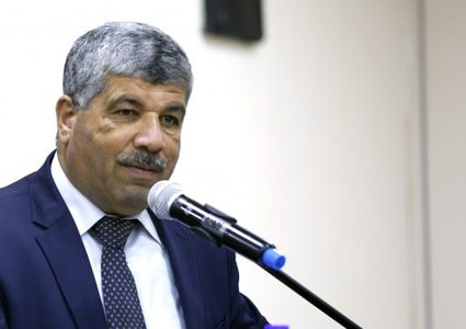 عساف: سنعيد بناء مدرسة أبو نوار التي هدمها الاحتلال