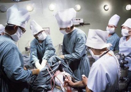 رجل يسرق كلية زوجته لهذا السبب الصادم!