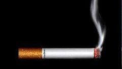 بسبب خلاف سكب البنزين على صديقه وأحرقه بسيجارة!