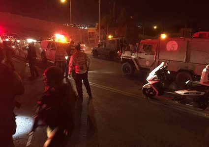 تفجير عبوة ناسفة على حاجز بالخليل وقوات الاحتلال تهرع للمكان