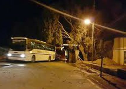 دخول العالقين المتواجدين بالصاله المصريه الى غزة