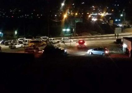 قوات الاحتلال تعيد فتح حاجز حوراة جنوب نابلس