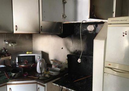 اخماد حريق اندلع داخل منزل في بلدة بيرزيت