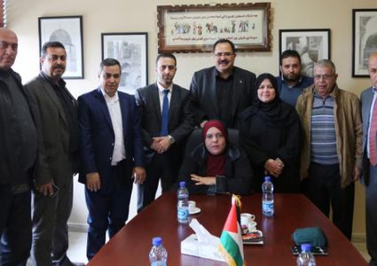 اتحاد المعلمين يؤكد الوقوف لجانب التربية ضد هجمة الاحتلال على المناهج