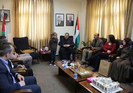 صيدم يستضيف أصغر شاعرة على مقعد الوزير