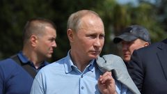 بوتين لا يستخدم الهواتف الذكية!