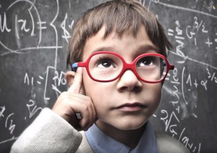 بالفيديو.. أسئلة سهلة وغبية ولكنك ستجيب عليها بشكل خاطئ !!