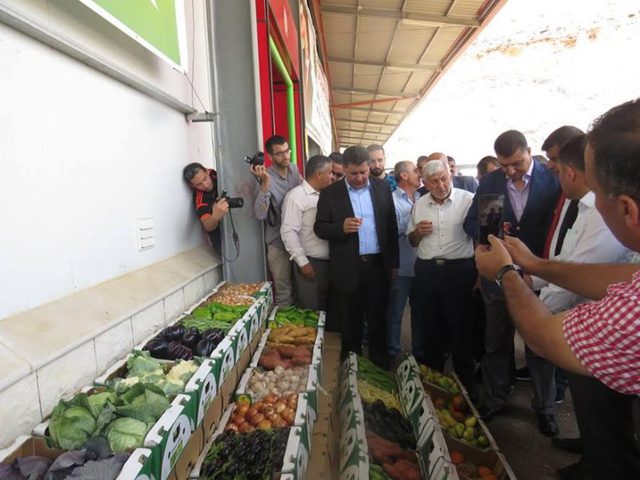 بحث الإجراءات الخاصة بإنشاء الشركة الزراعية الفلسطينية الأردنية المشتركة