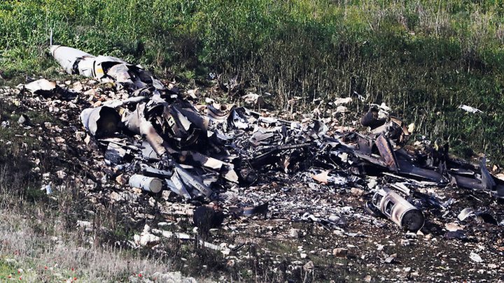 إسرائيل تزعم عدم إصابة الصواريخ السورية للمقاتلة الإسرائيلية