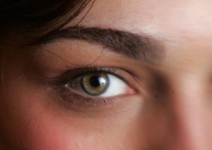 نصائح لتجنب ظهور "هالات العين السوداء"