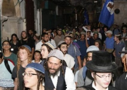 جماعات "الهيكل" تدعو لمسيرة حول أبواب المسجد الأقصى مساء غد