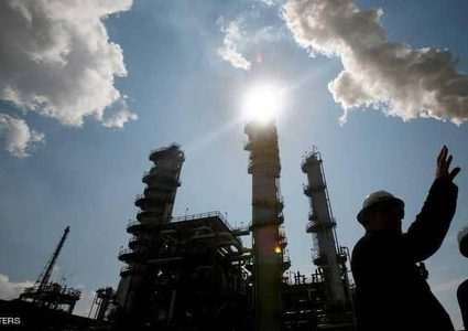 ارتفاع أسعار النفط مع تعافي أسواق الأسهم العالمية