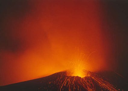 "البركان العظيم" ليس السبب في انقراض البشرية!