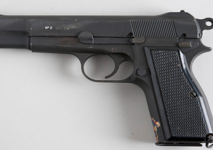 براونينغ تتخلى عن أشهر مسدساتها