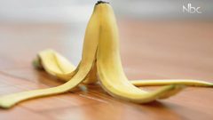 ابتكار نوع جديد من الموز يمكن أكله بشكل كامل (فيديو)