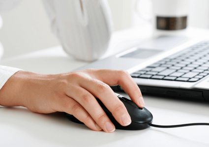 أضرار استخدام الماوس بكثرة على اليد والمفصل!